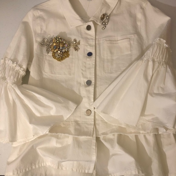 Jean Jacket With Bell Sleeves - Picture 1 of 8